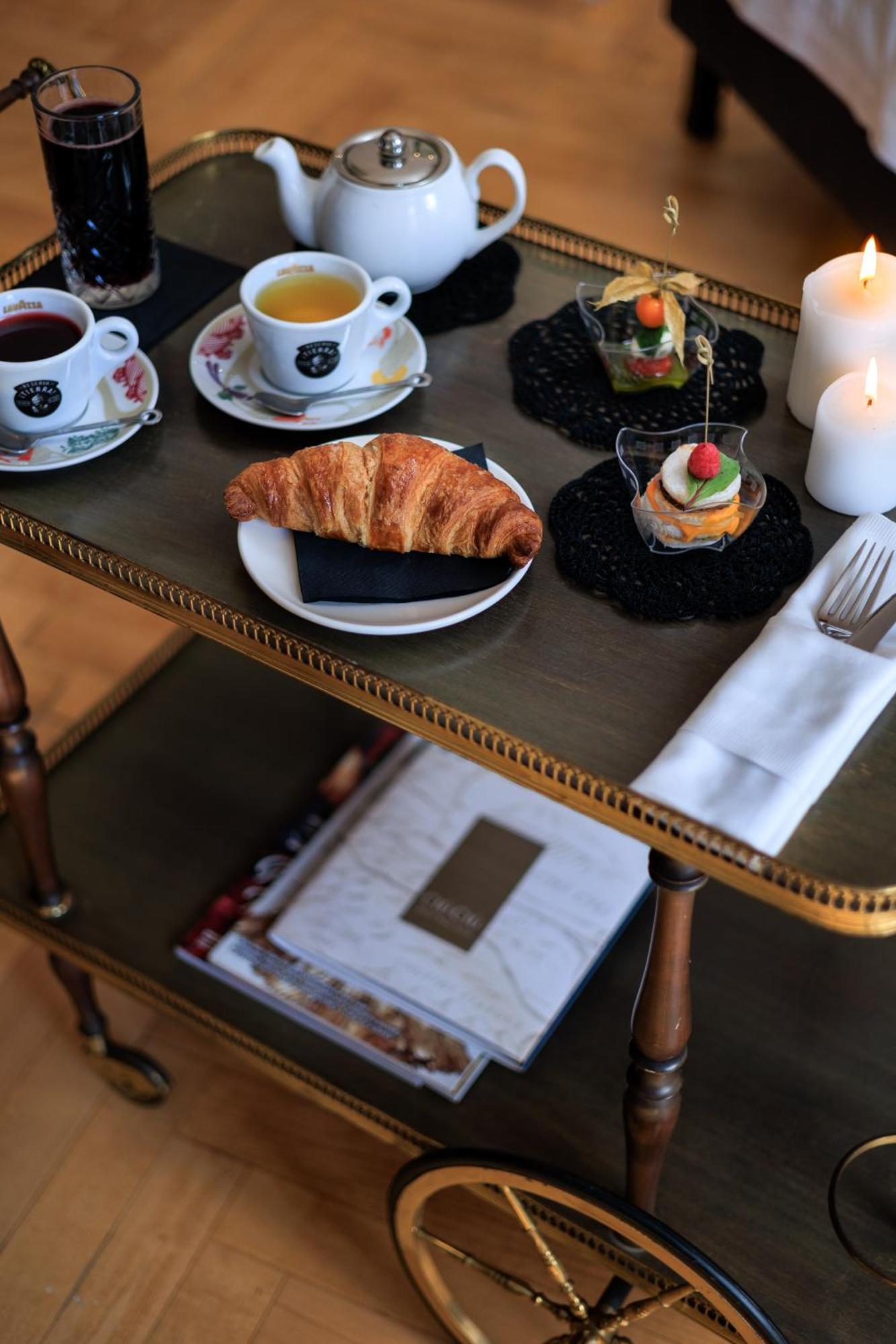 Arte Boutique Hotel Tiranë Ngoại thất bức ảnh